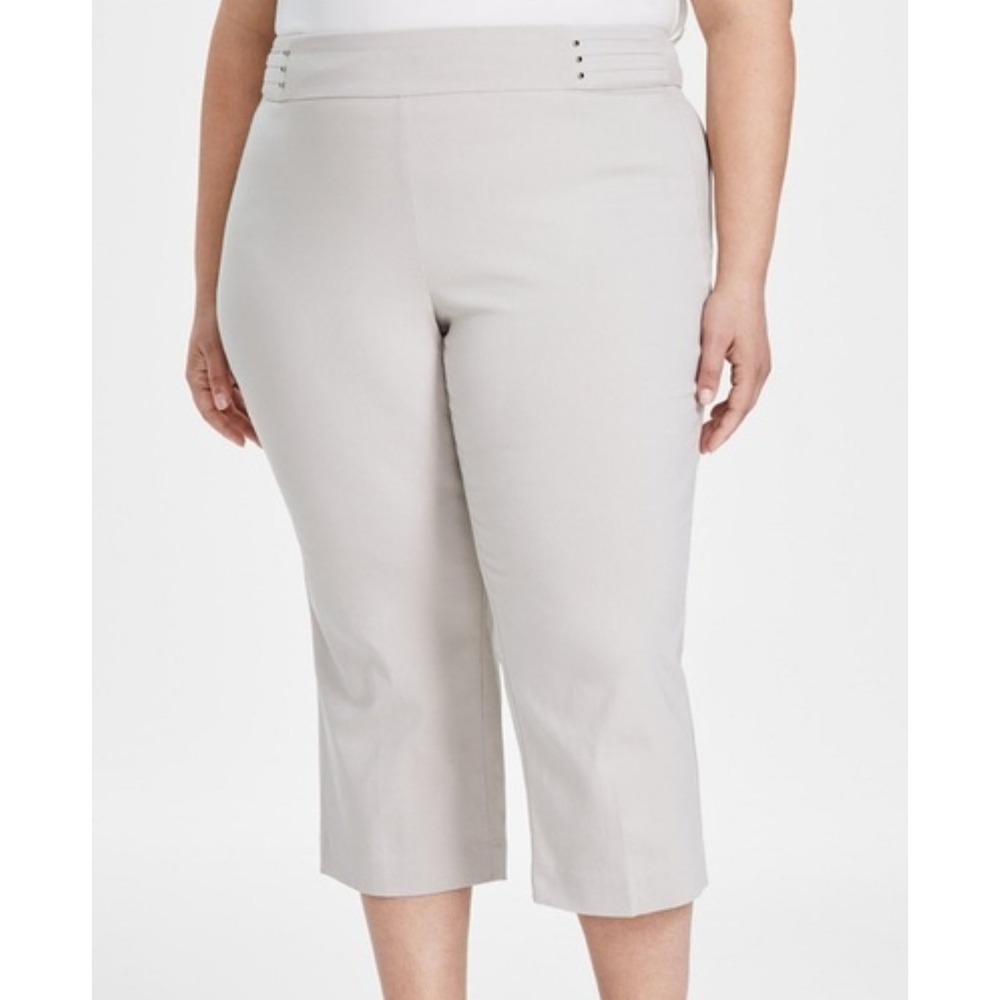 JM Collection Capri Pants Womens XXL Beige New Tummy Control Rivet Stonewall